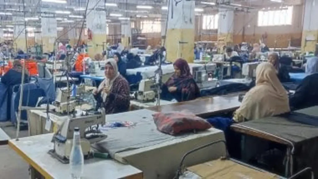 2.5 مليار جنيه.. حجم تمويلات المصريين لشراء الملابس والسلع المظهرية بالتقسيط